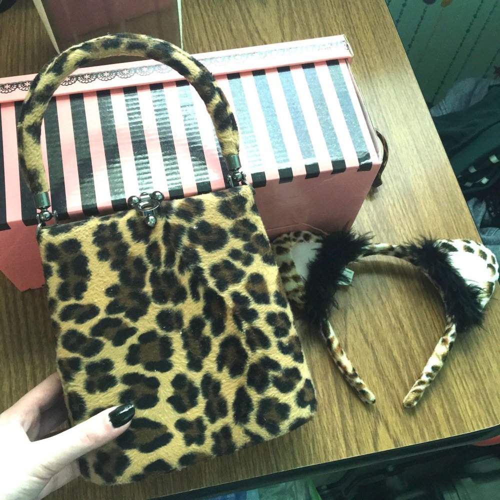 RARE VINTAGE Y2K KITTY GANG SET *PURSE & HEADBAND* NEW - Picture 7 of 15